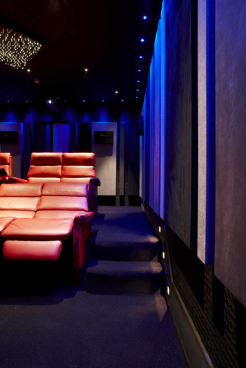 Private Home Cinema
Custom suede covered RPG Absorbers and BAD panels manufactured and installed in this private cinema room. RPGEuropeNorhwood28Feb11 07.jpg