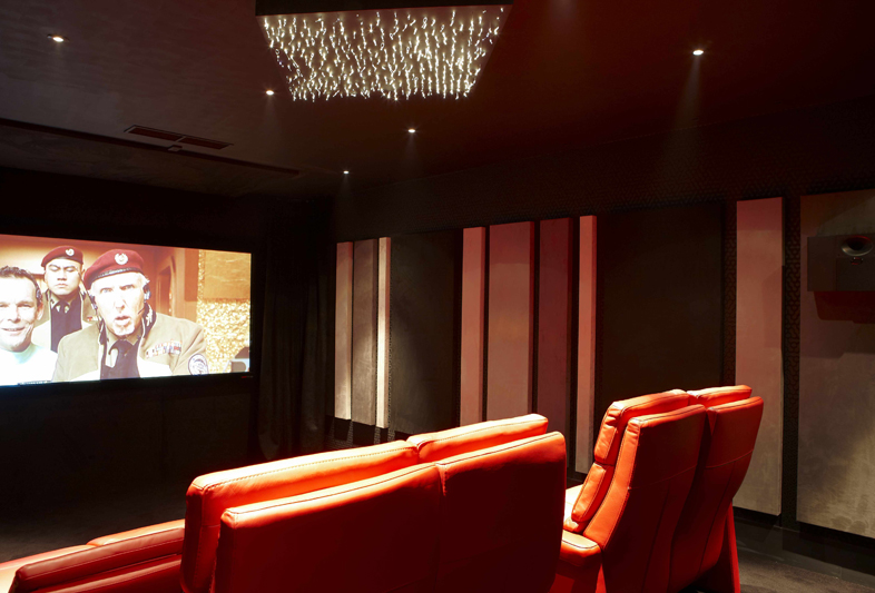 Private Home Cinema
Custom suede covered RPG Absorbers and BAD panels manufactured and installed in this private cinema room. RPGEuropeNorhwood28Feb11 24.jpg